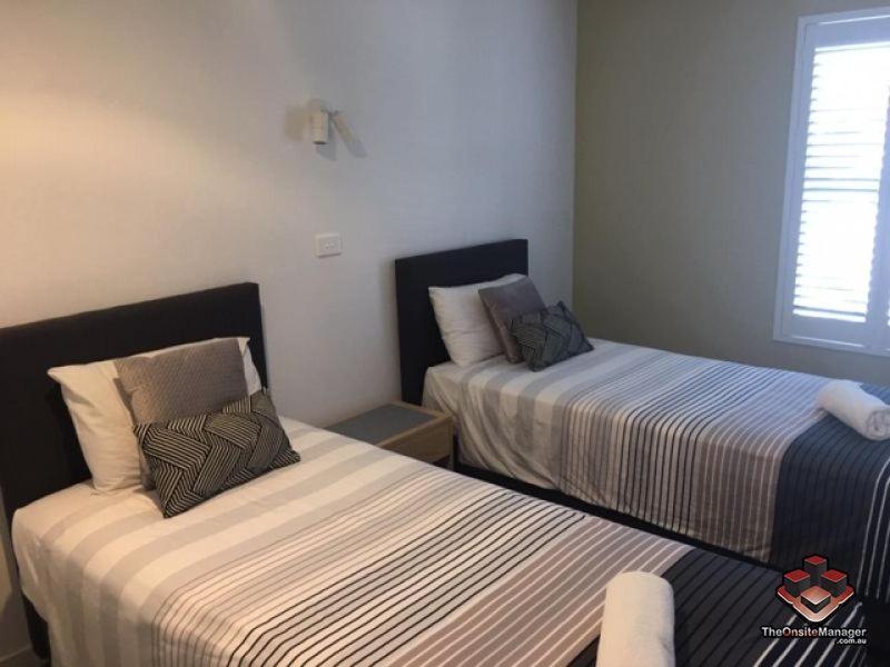 Camargue Beachfront Apartments Maroochydore Eksteriør billede